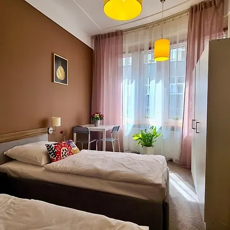 Hostel Moderna Rest-3